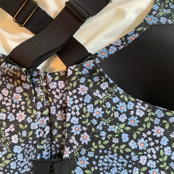 Like New Knix High Impact Zip Front Sports Bra - Picture 3 of 9